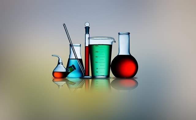 Safer STEM Safety Qualification for Undergraduates