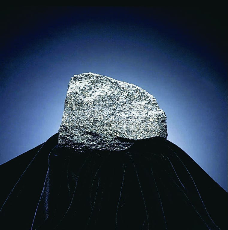 Ward's® Magnetite (Crystalline)