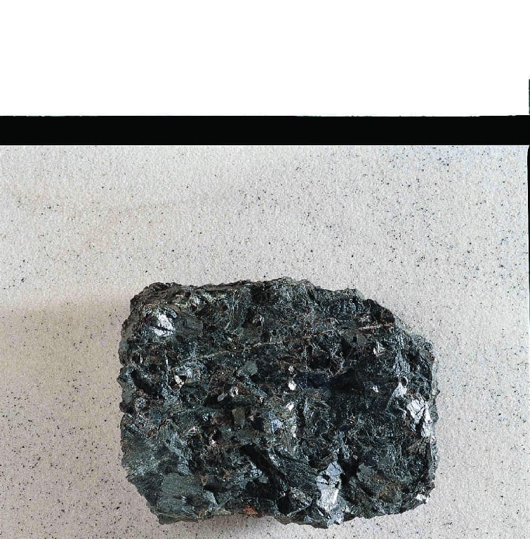 Ward's® Hornblende (Crystalline)
