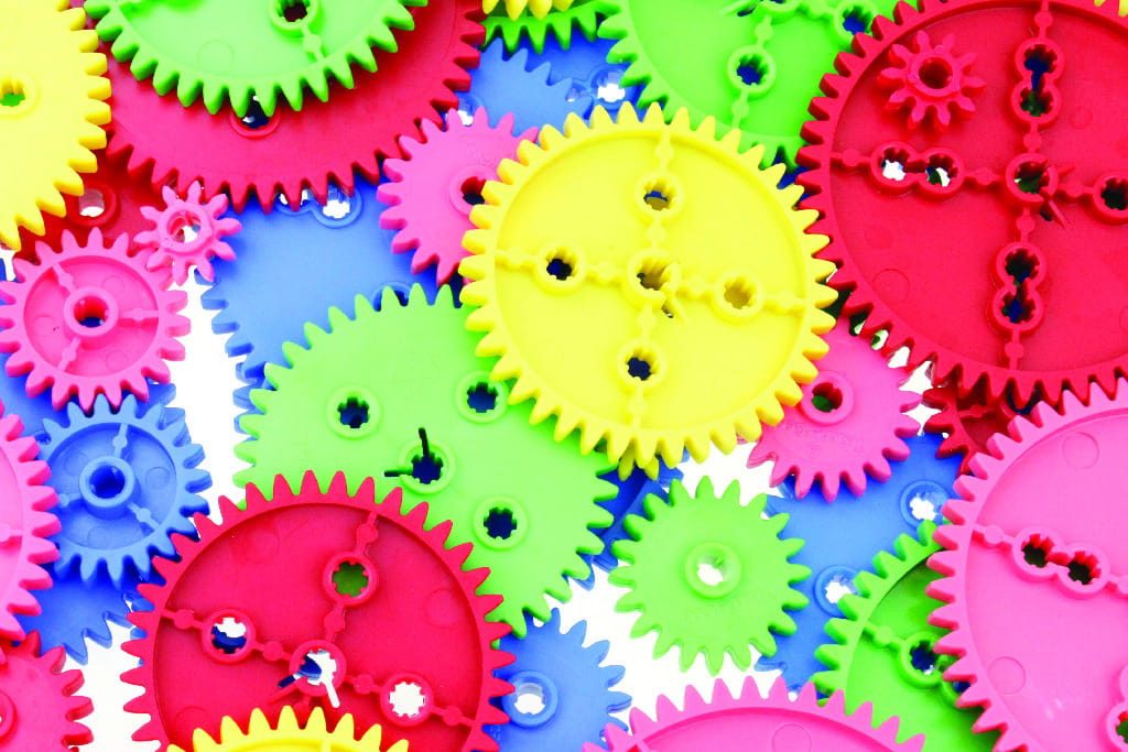 TeacherGeek Gear Set - 40-PIECE mixed colors