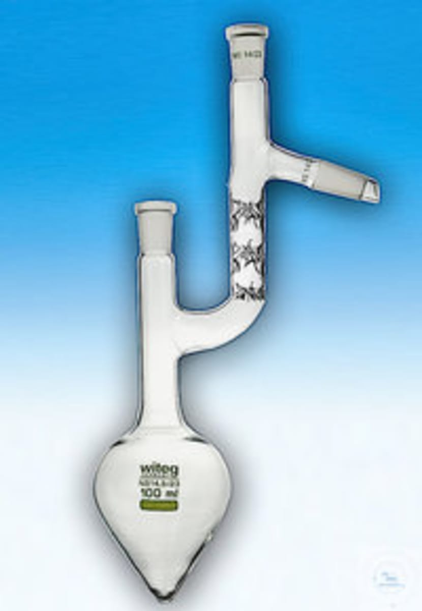 Flasks, pear shaped, Claisen-Vigreux, with two necks | VWR, part of Avantor