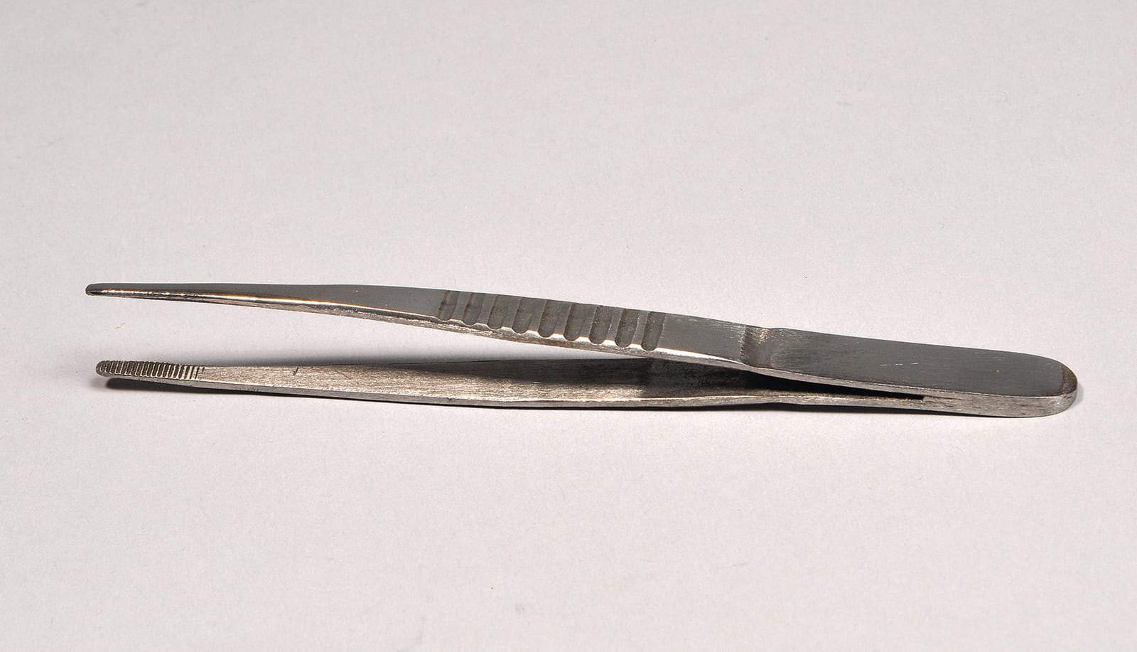 Tissue Forceps With Teeth