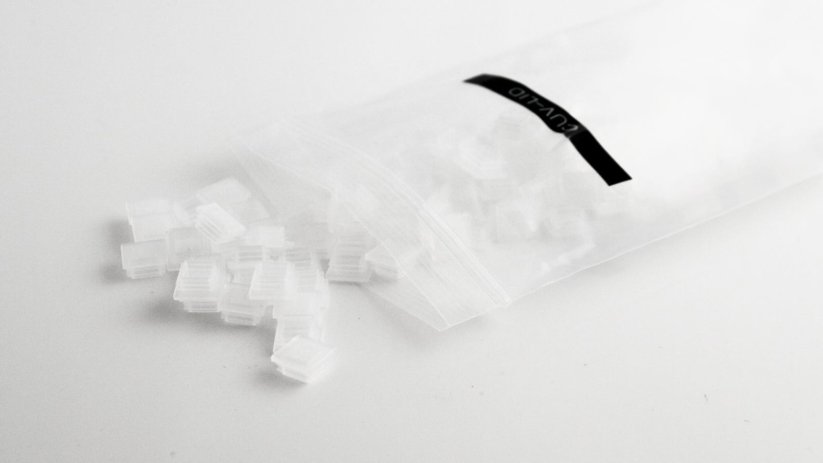 Vernier® UV-VIS Cuvettes and Lids
