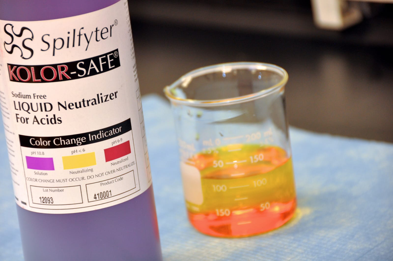 SPILFYTER® KOLORSAFE® Acid and Base Neutralizers, NPS | Ward's Science
