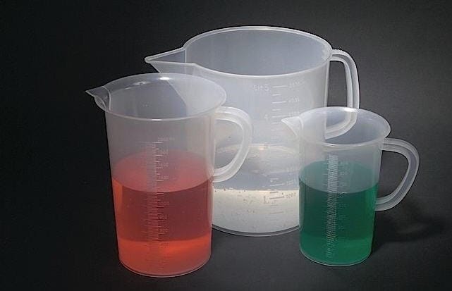Polypropylene Beakers with Handles