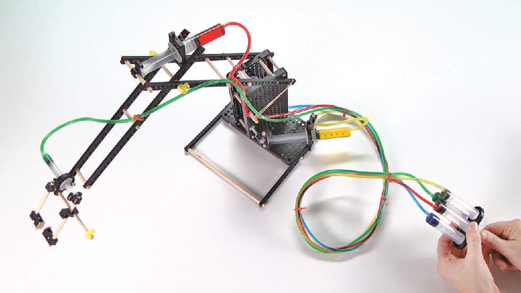 TeacherGeek Advanced Hydraulic Arm