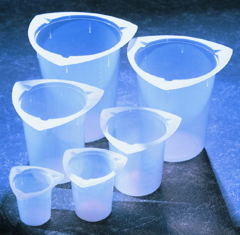 Medegen Tri-Pour Beakers