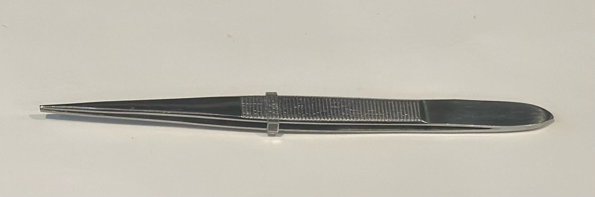 Serrated Forceps