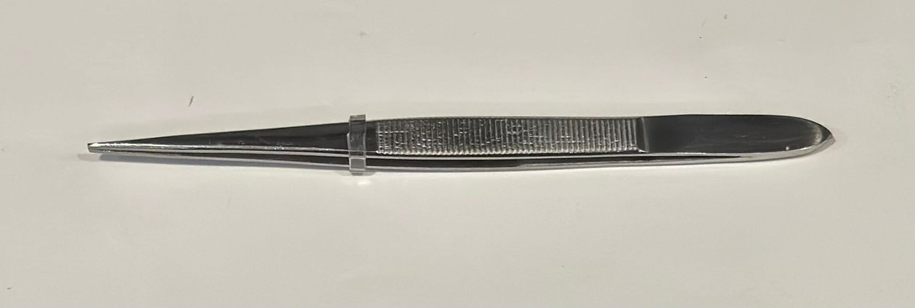 Serrated Forceps