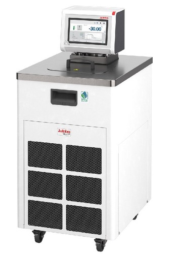 MAGIO™ MX Refrigerated/Heating Circulators with Natural Refrigerant