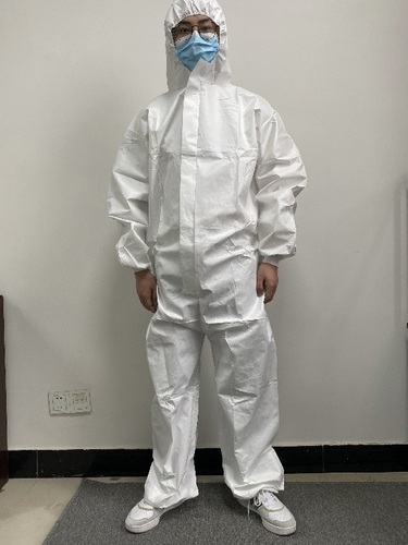 VWR® Max Protection High ESD Cleanroom Coveralls