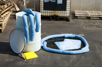 Oil-Only Poly Drum Spill Kit