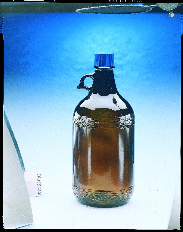 I-CHEM™ Jugs, Amber Glass, with Caps, Thermo Scientific | Water ...