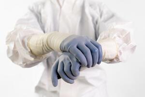 Gloves, synthetic