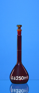 Volumetric flask, class A, USP, glass, amber, NS glass stopper